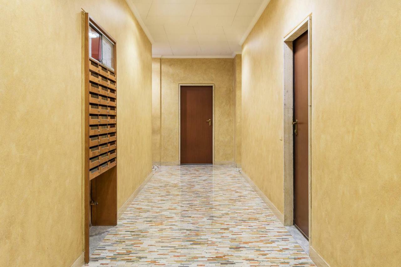 Joivy Homey 1-Bed With View Near Citylife Milano Exteriör bild