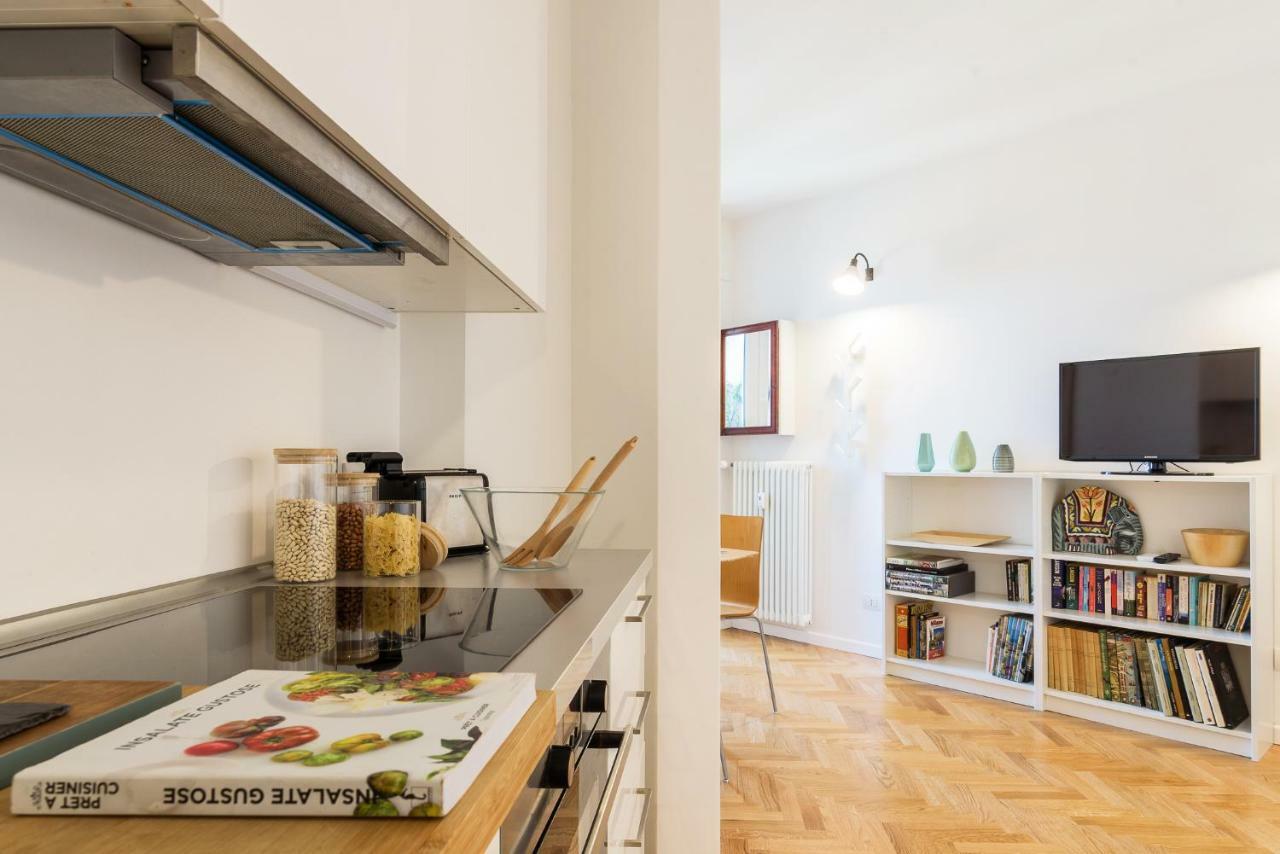 Joivy Homey 1-Bed With View Near Citylife Milano Exteriör bild