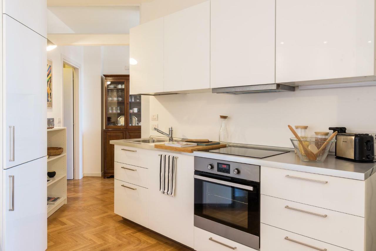 Joivy Homey 1-Bed With View Near Citylife Milano Exteriör bild
